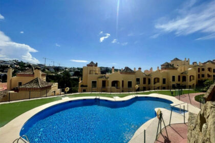 2fbd9141defe54a50f5c54ad9297f1b8 - 11