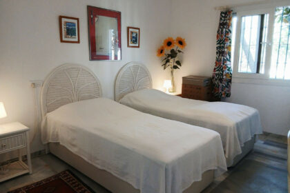 2fd6281de28354fc2dde53206d6d0c2c - 24