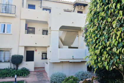 2fd6281de28354fc2dde53206d6d0c2c - 35