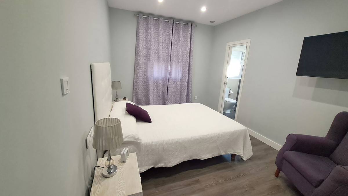 2fdd7c1348b38853e821f60ccfe4a9eb - 19