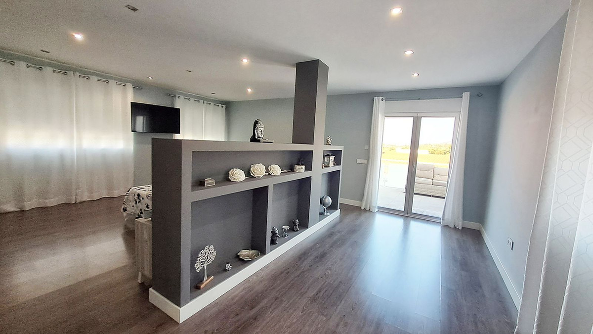 2fdd7c1348b38853e821f60ccfe4a9eb - 29