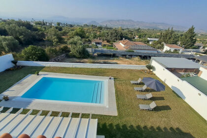 2fdd7c1348b38853e821f60ccfe4a9eb - 4