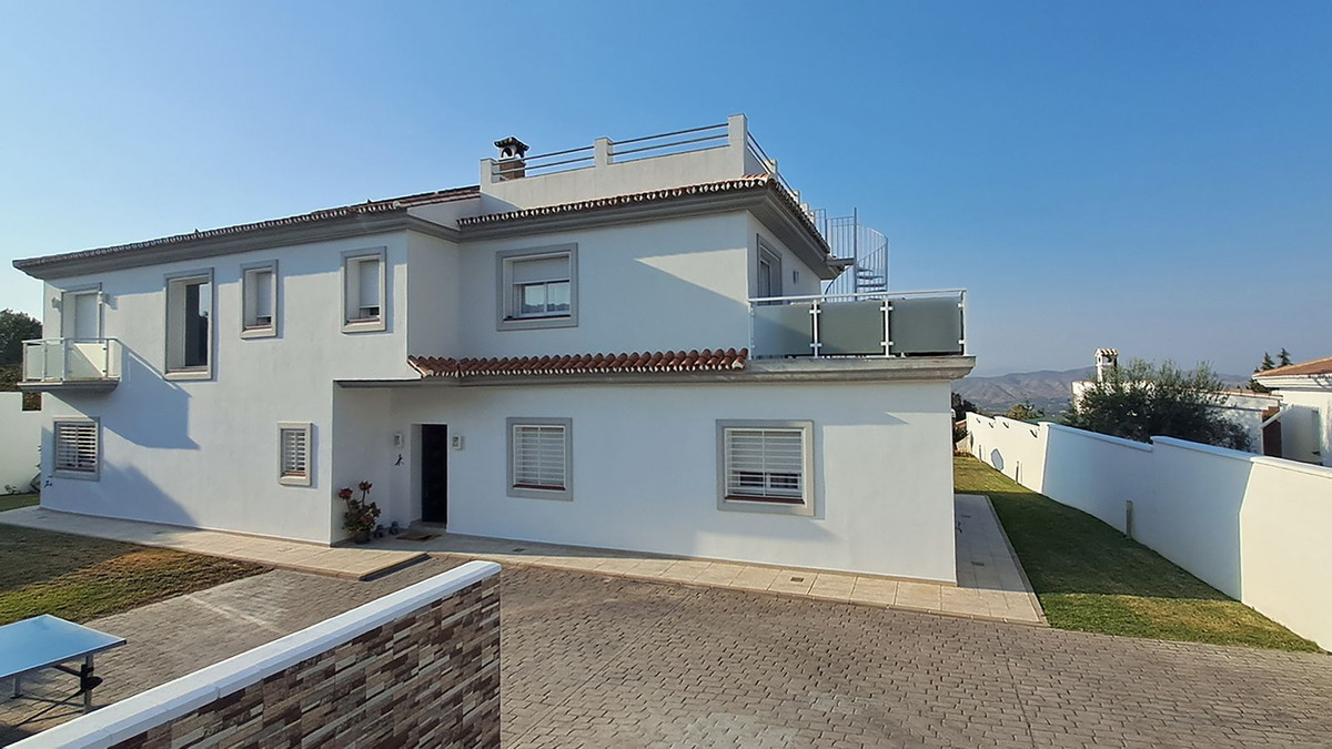 2fdd7c1348b38853e821f60ccfe4a9eb - 9