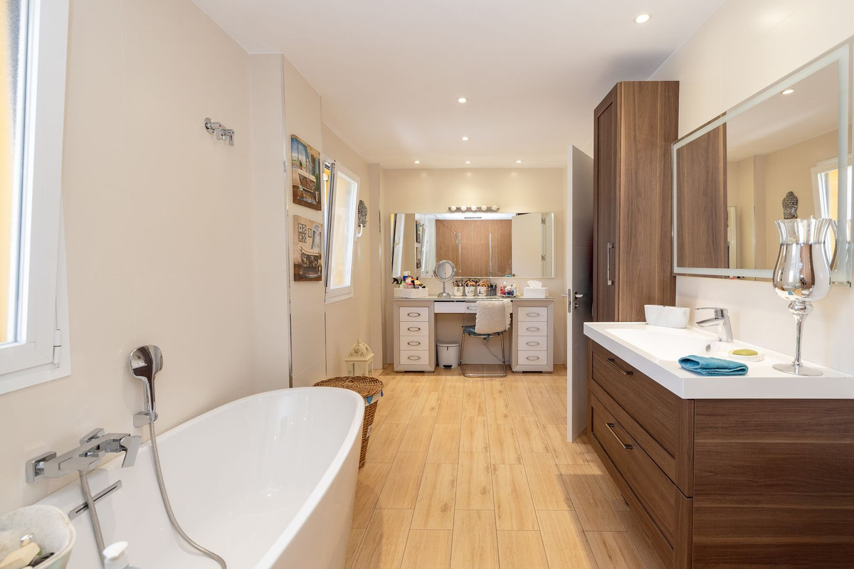 304da72e438c7a63632cfb164315c3f8 - 15