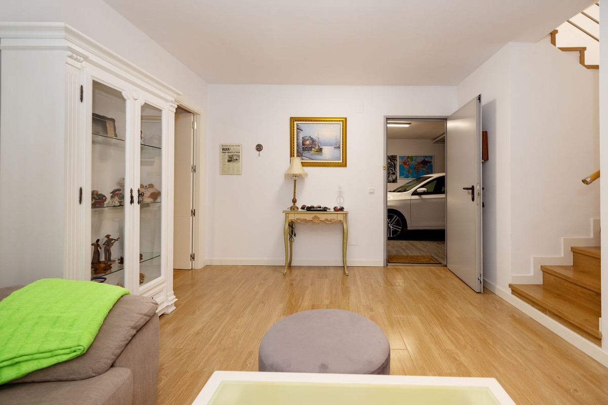 304da72e438c7a63632cfb164315c3f8 - 28