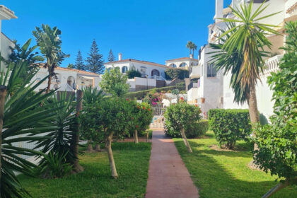 305f2bf1a35ce2e04386e5d1a9518fce - 14