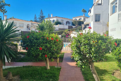 305f2bf1a35ce2e04386e5d1a9518fce - 17