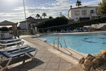 305f2bf1a35ce2e04386e5d1a9518fce - 19