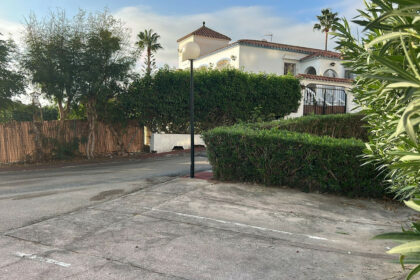 305f2bf1a35ce2e04386e5d1a9518fce - 24