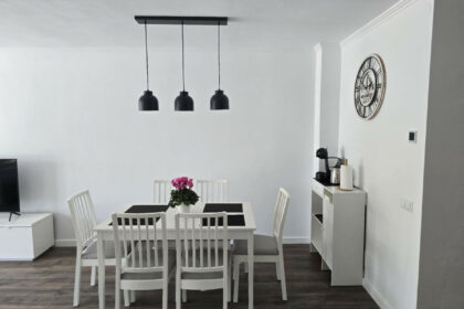 305f2bf1a35ce2e04386e5d1a9518fce - 5