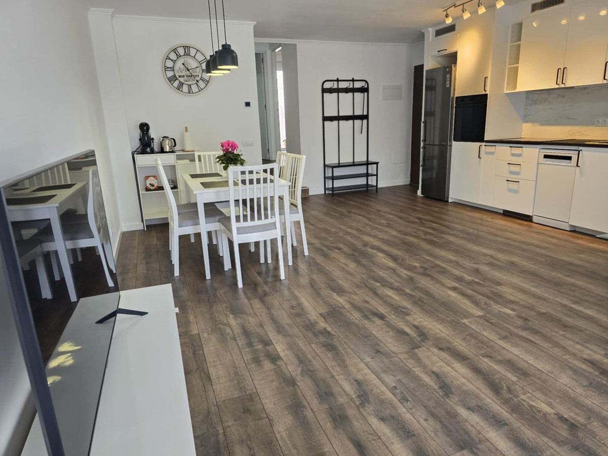 305f2bf1a35ce2e04386e5d1a9518fce - 6