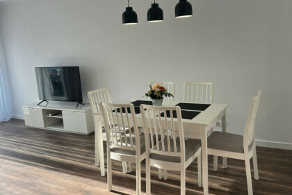 305f2bf1a35ce2e04386e5d1a9518fce - 9