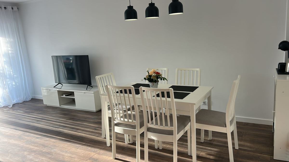 305f2bf1a35ce2e04386e5d1a9518fce - 9