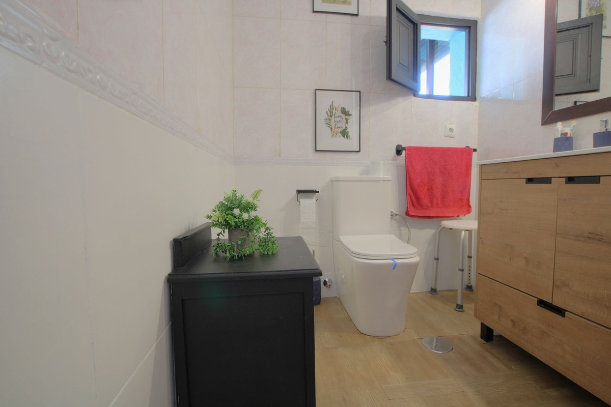 30e8099dd6fc5f538d027b6b7f6ddad5 - 16