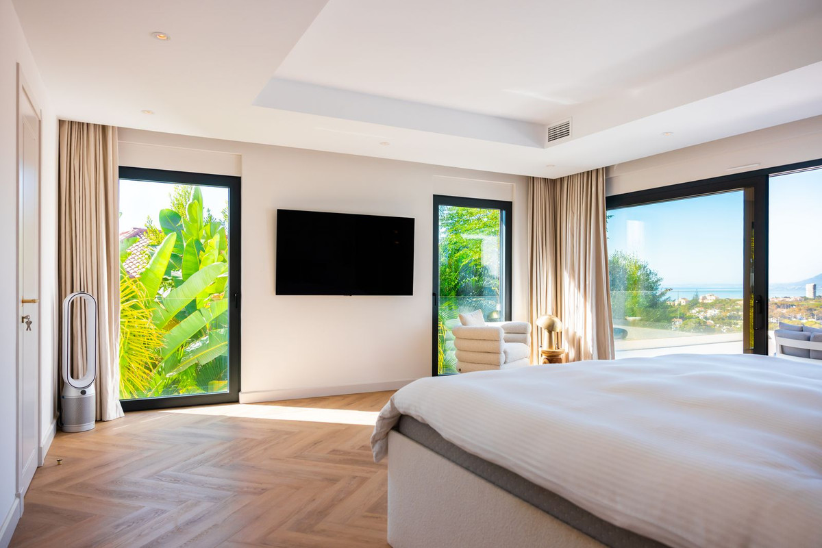 3156e11b1ee763b51999b51d3421d52e - 22