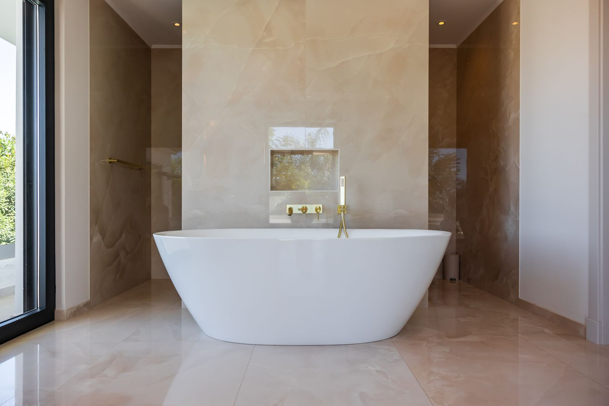 3156e11b1ee763b51999b51d3421d52e - 26