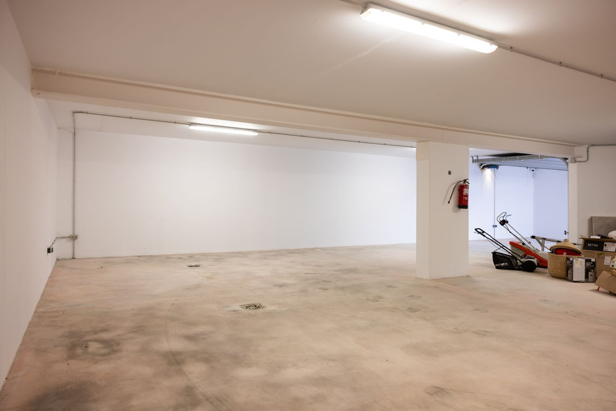 3156e11b1ee763b51999b51d3421d52e - 6