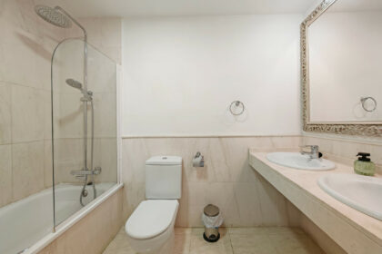 3167111943b9cba49cac01e714747ae9 - 11