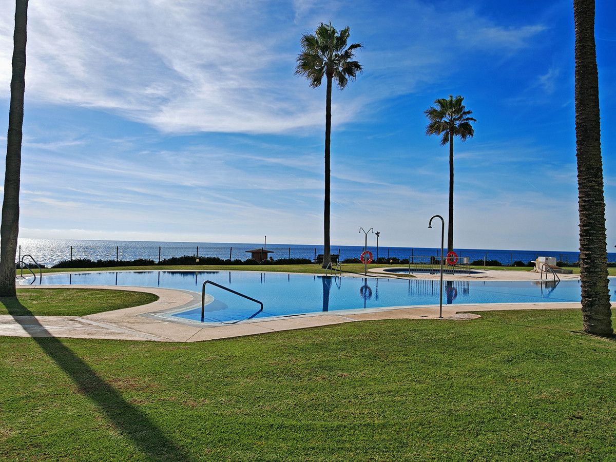 3167111943b9cba49cac01e714747ae9 - 19