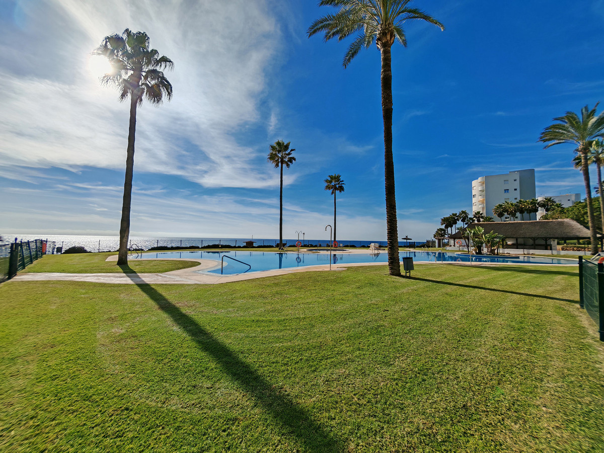 3167111943b9cba49cac01e714747ae9 - 21