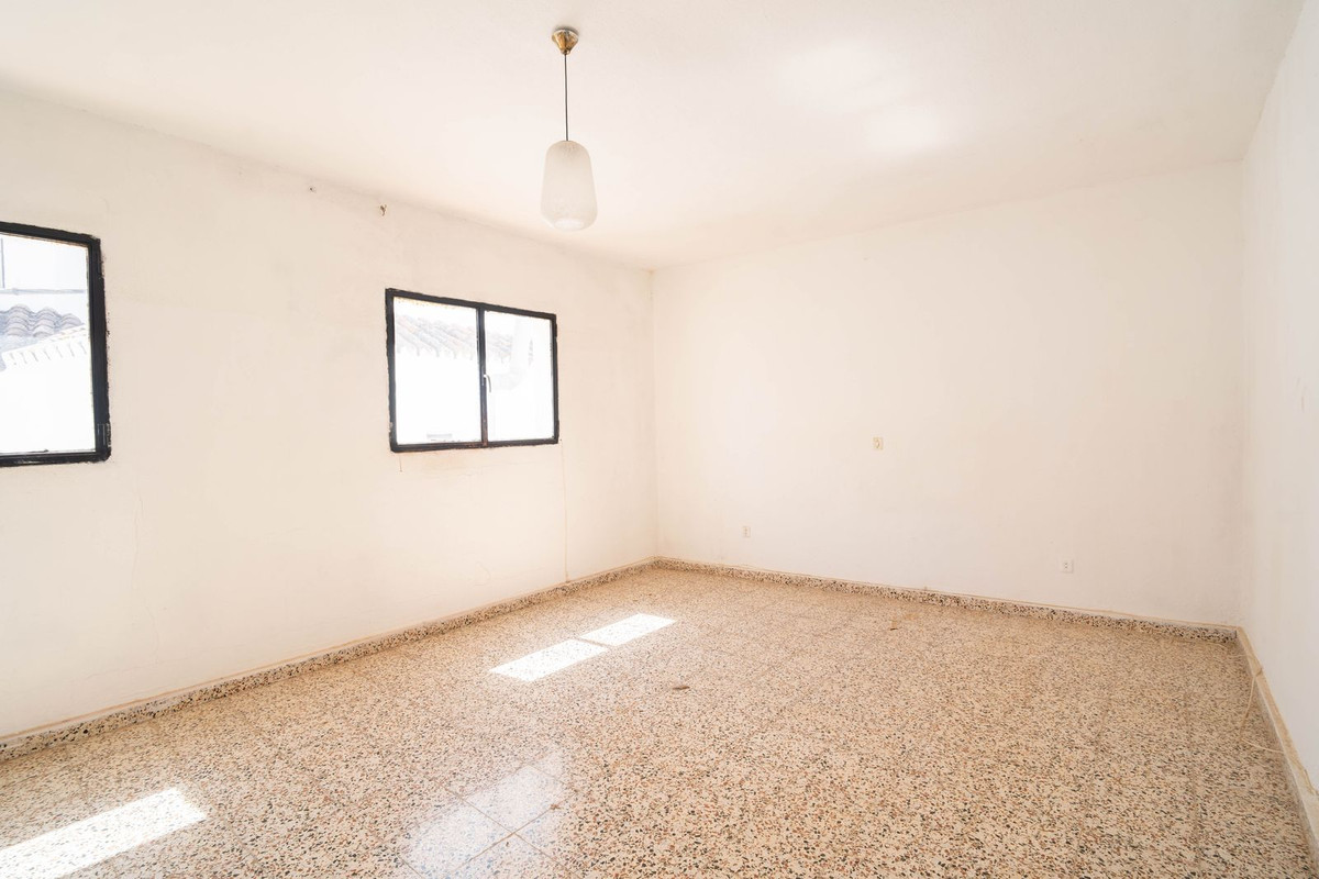 31ff27e3cda348d7e2bf0c401e92f9a8 - 19