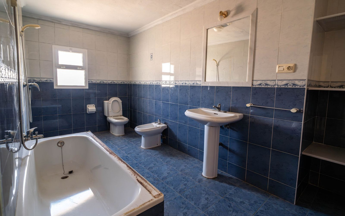 31ff27e3cda348d7e2bf0c401e92f9a8 - 21