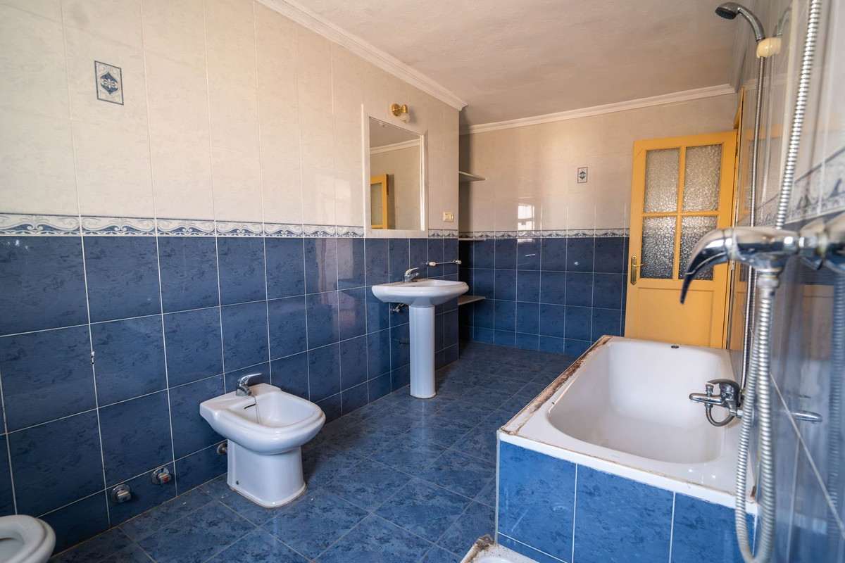 31ff27e3cda348d7e2bf0c401e92f9a8 - 22