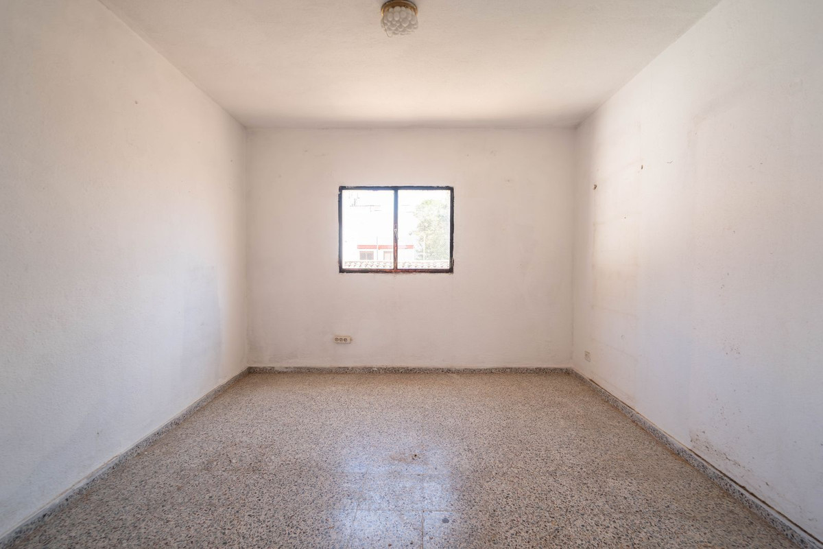 31ff27e3cda348d7e2bf0c401e92f9a8 - 27