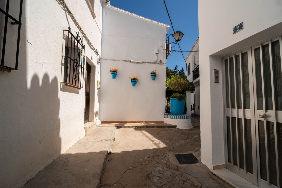 31ff27e3cda348d7e2bf0c401e92f9a8 - 31