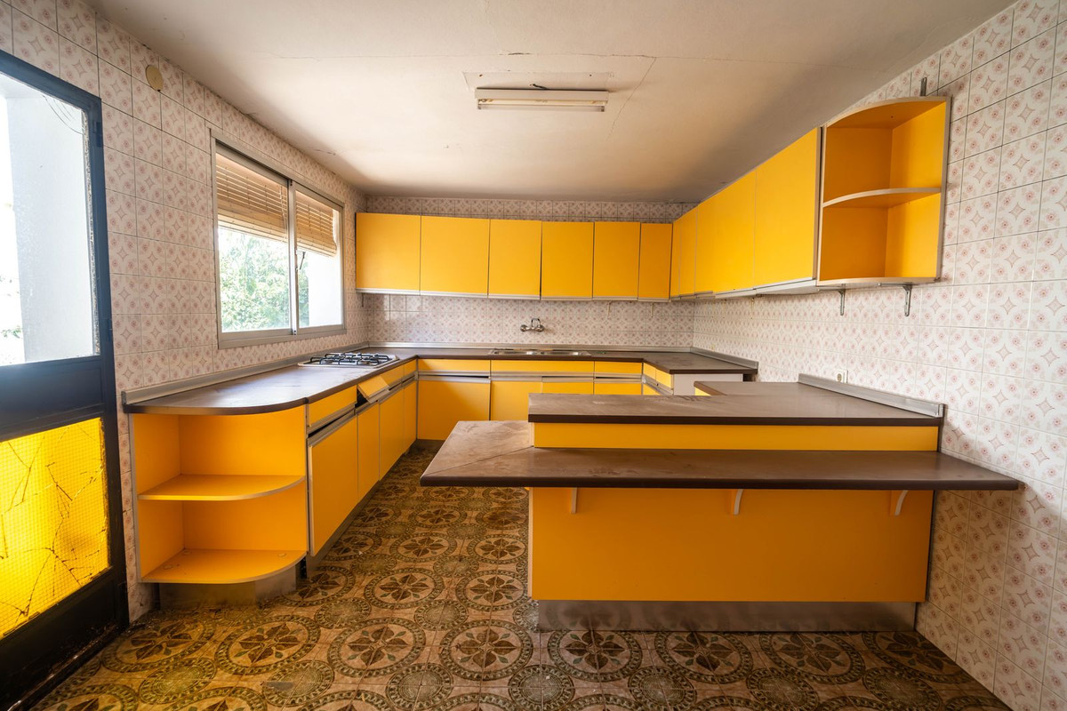 31ff27e3cda348d7e2bf0c401e92f9a8 - 9