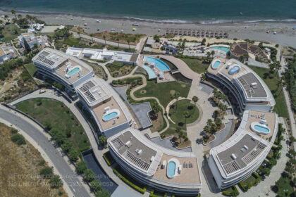 32d6a1e53360b3953d8a91ae9968c4dc - 1