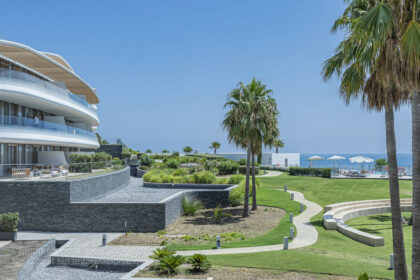 32d6a1e53360b3953d8a91ae9968c4dc - 25