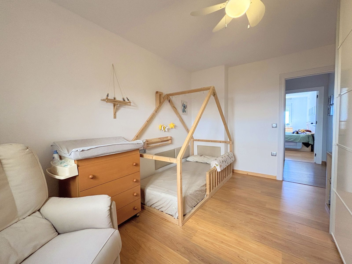 333065cae973fef5659847d5a9470905 - 18