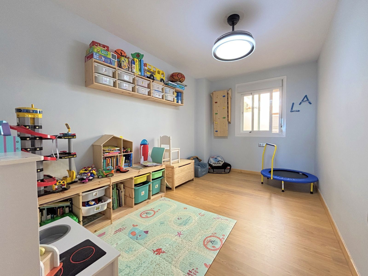 333065cae973fef5659847d5a9470905 - 20