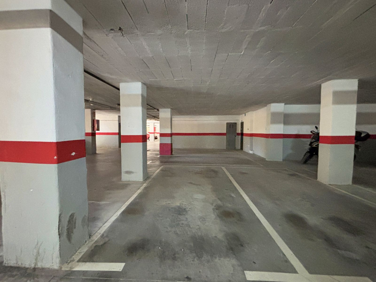 333065cae973fef5659847d5a9470905 - 35