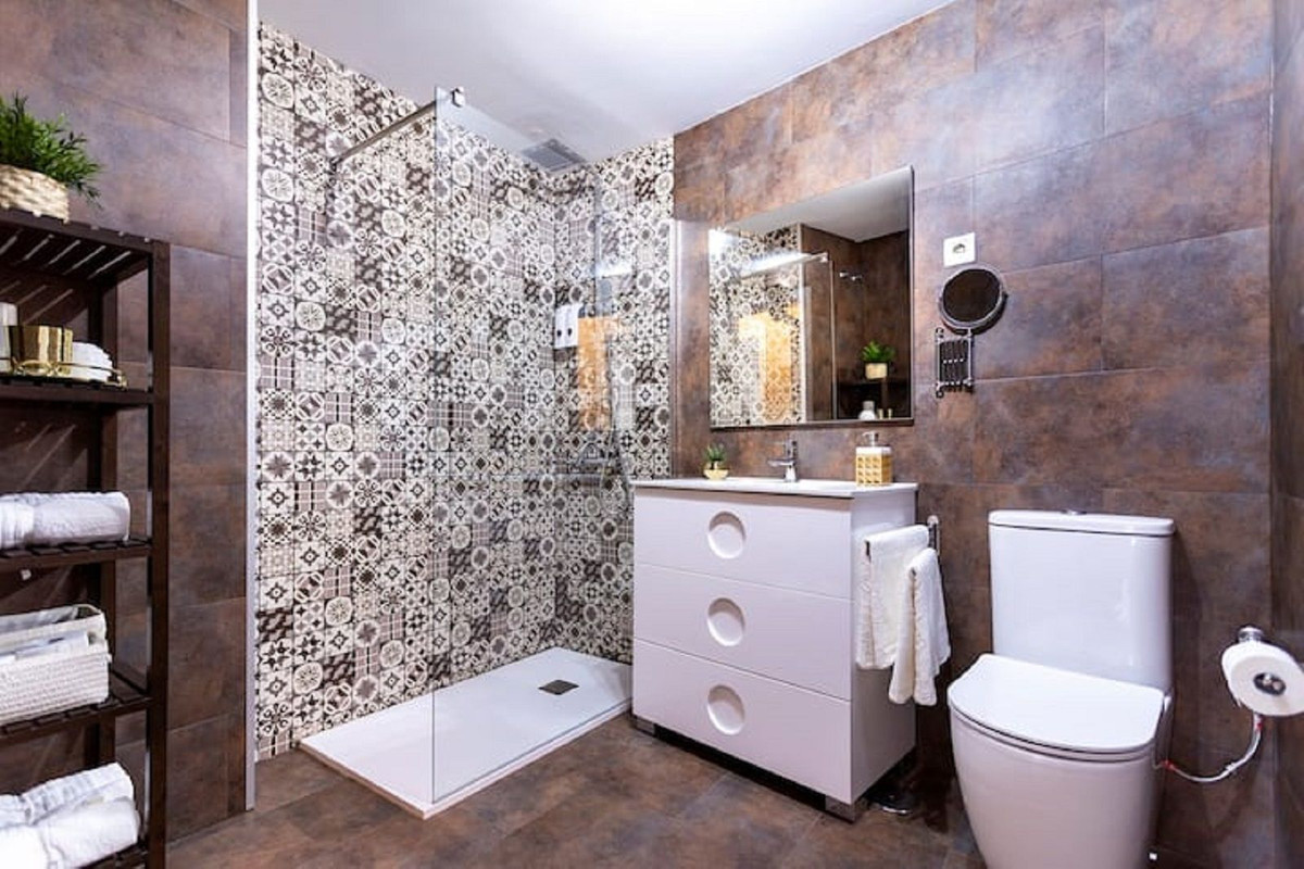 33759aa62e6eb6324034b68e6ce52b05 - 12