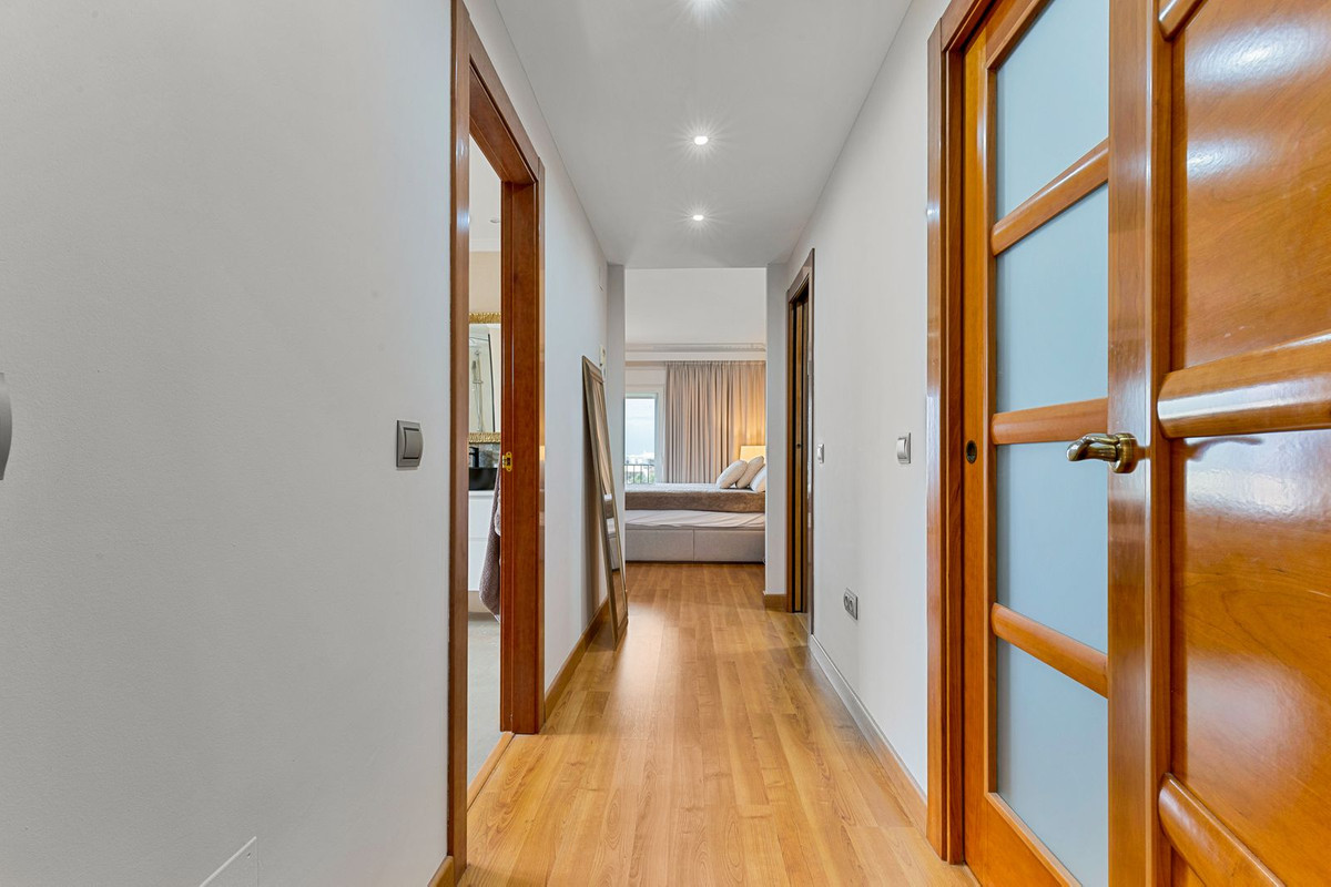 33d6638eb9a47a50940bd0dcfde0c53f - 18