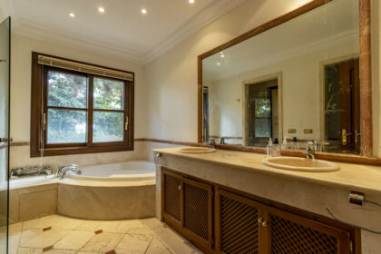 33d739a6537459cddfa71b7c4e7077c4 - 20