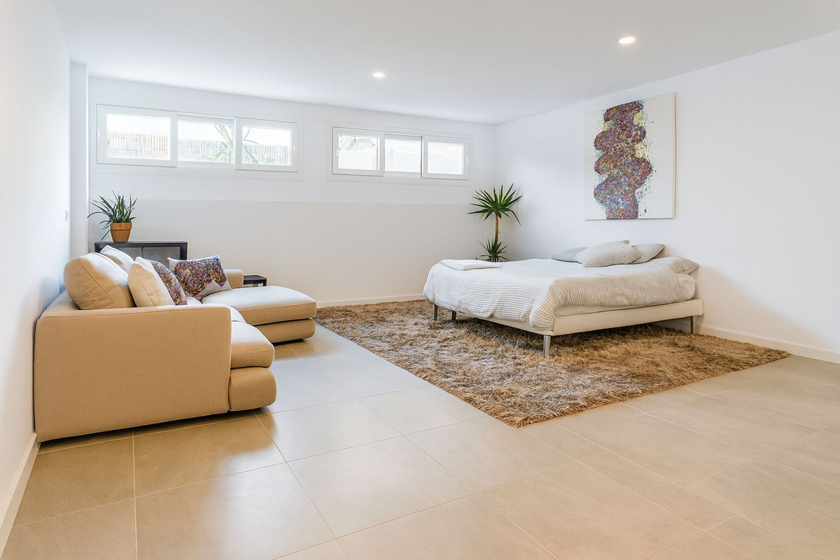 33e66fe15d5fddc8535138873ec27f5a - 14