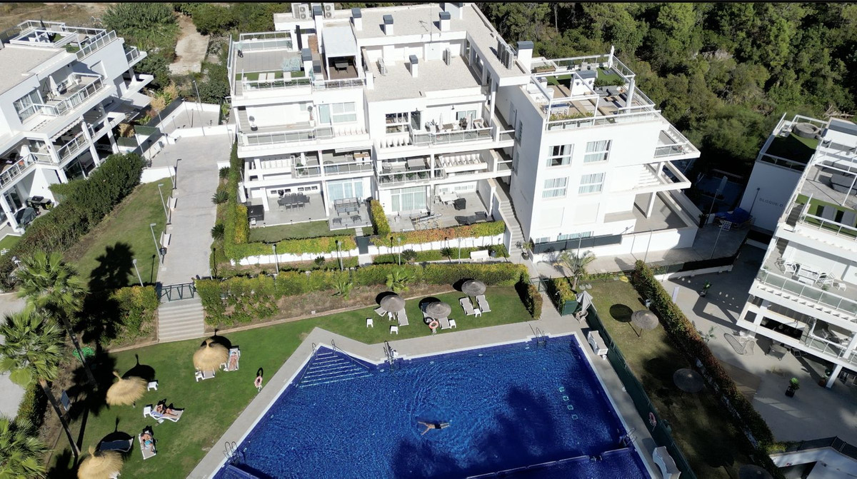 33e66fe15d5fddc8535138873ec27f5a - 18