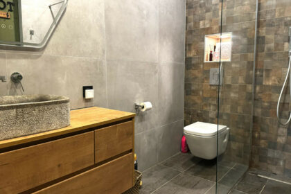 341ea09b4b302aafe4e151745b61513b - 13