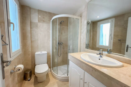 34a0192d60b0e99a8b5ab7bfca504846 - 16