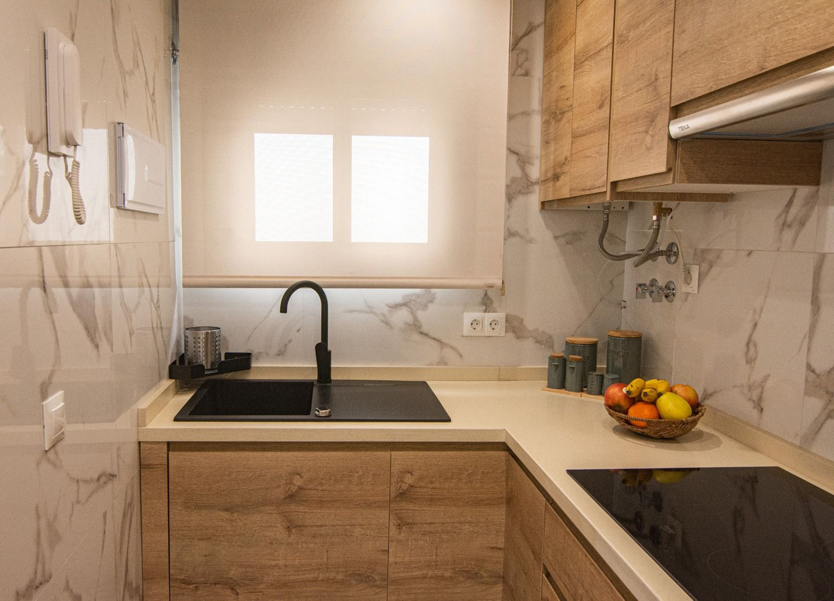 35b52291c96e73ba9dd6e38b6435995e - 6