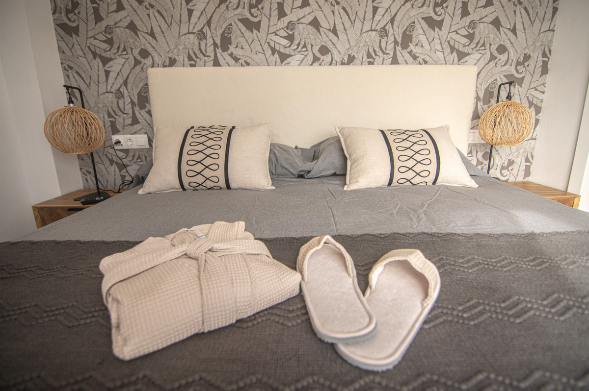 35b52291c96e73ba9dd6e38b6435995e - 7