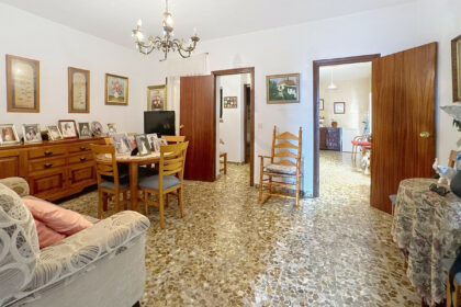 35cf8e0096715c38246433f4ff408fe8 - 10