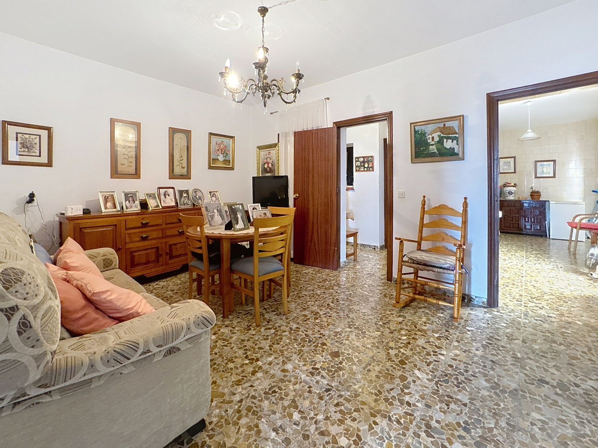 35cf8e0096715c38246433f4ff408fe8 - 11