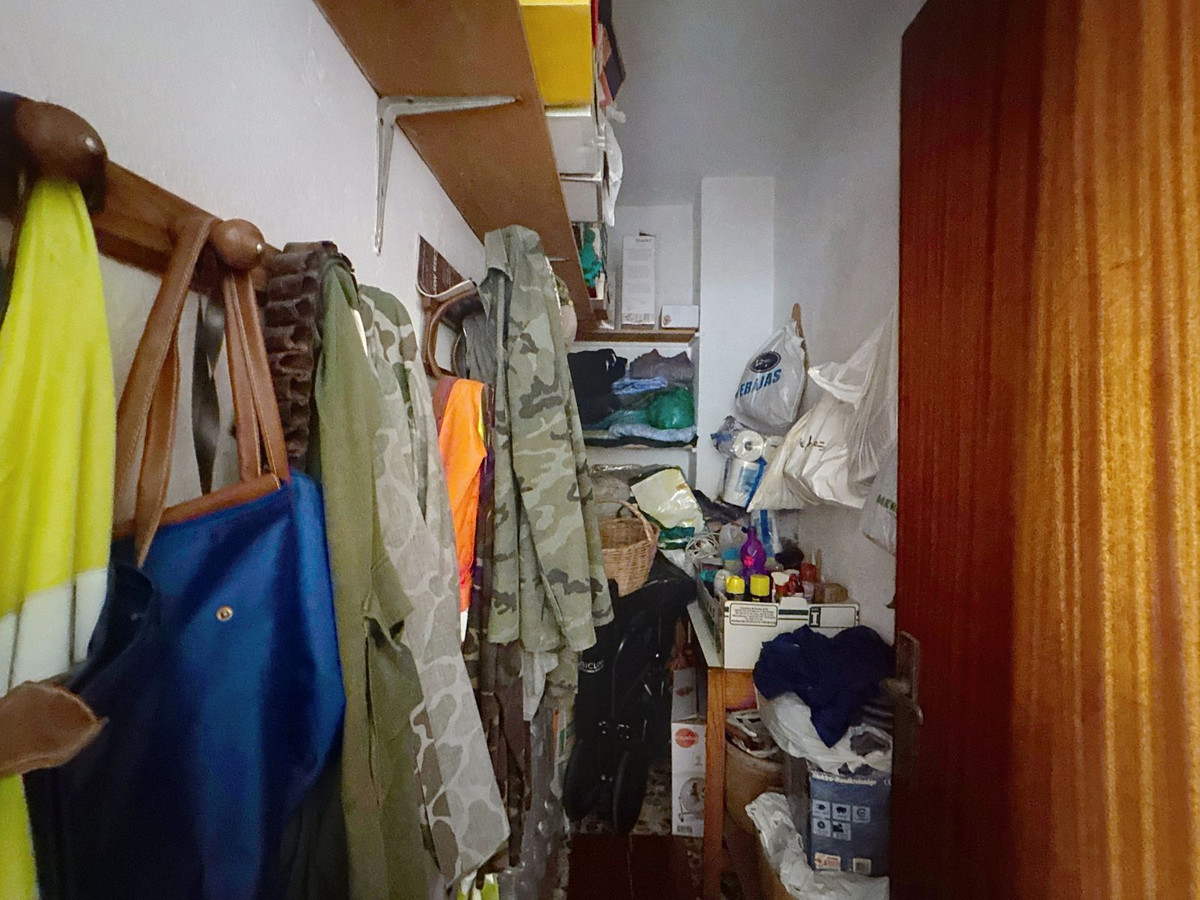 35cf8e0096715c38246433f4ff408fe8 - 14