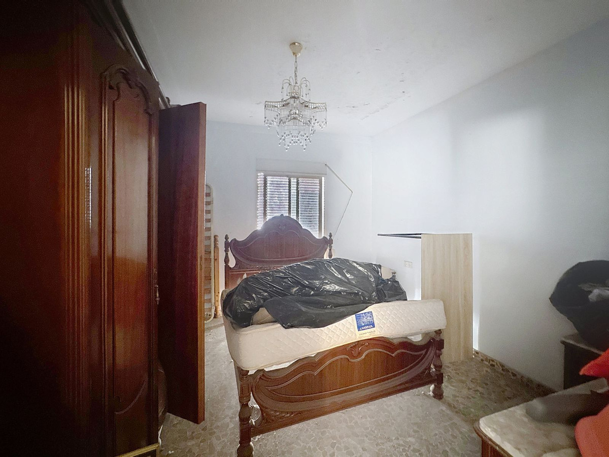 35cf8e0096715c38246433f4ff408fe8 - 21