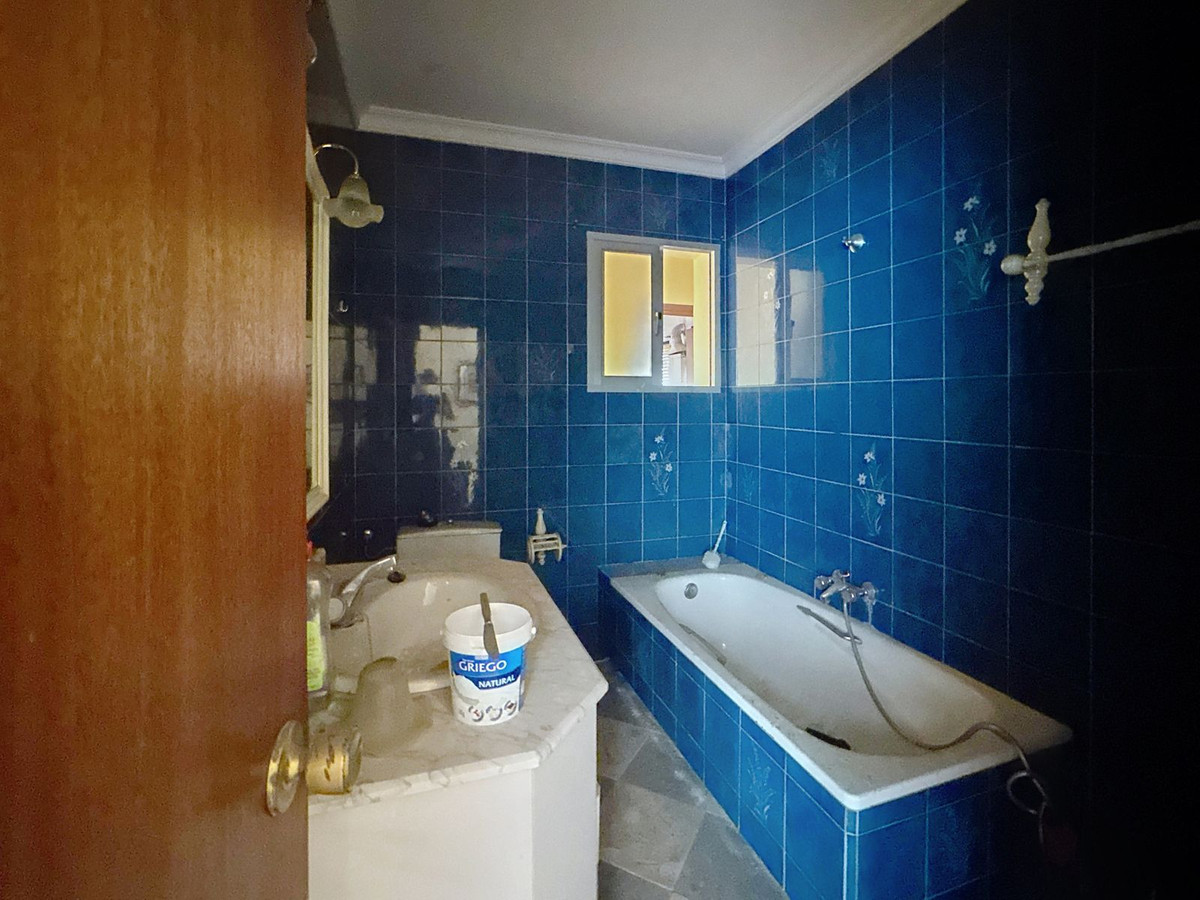 35cf8e0096715c38246433f4ff408fe8 - 22