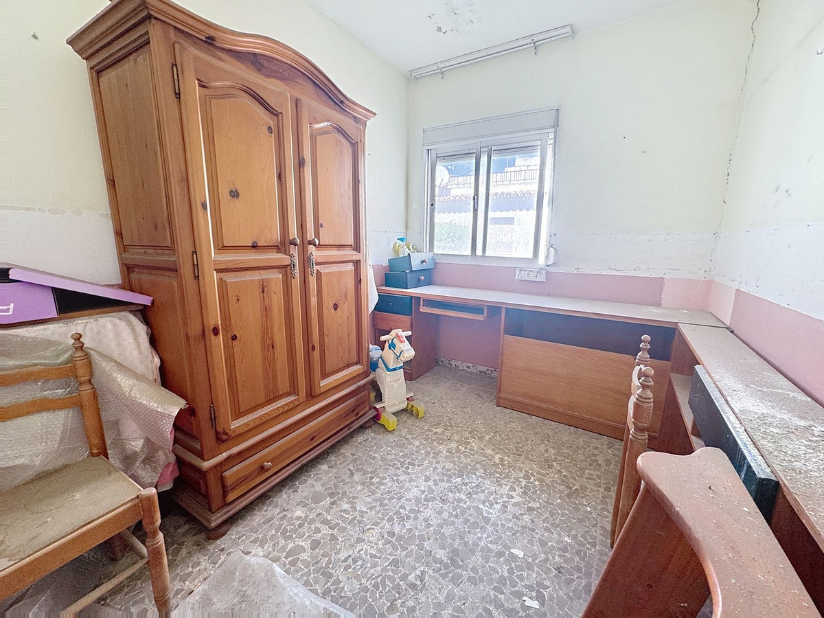 35cf8e0096715c38246433f4ff408fe8 - 25